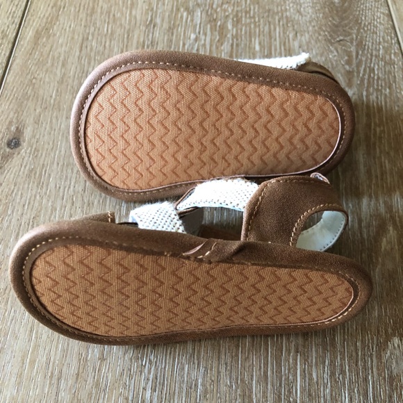 NWOT Cat & Jack Sandals 9-12 Months - Picture 3 of 5